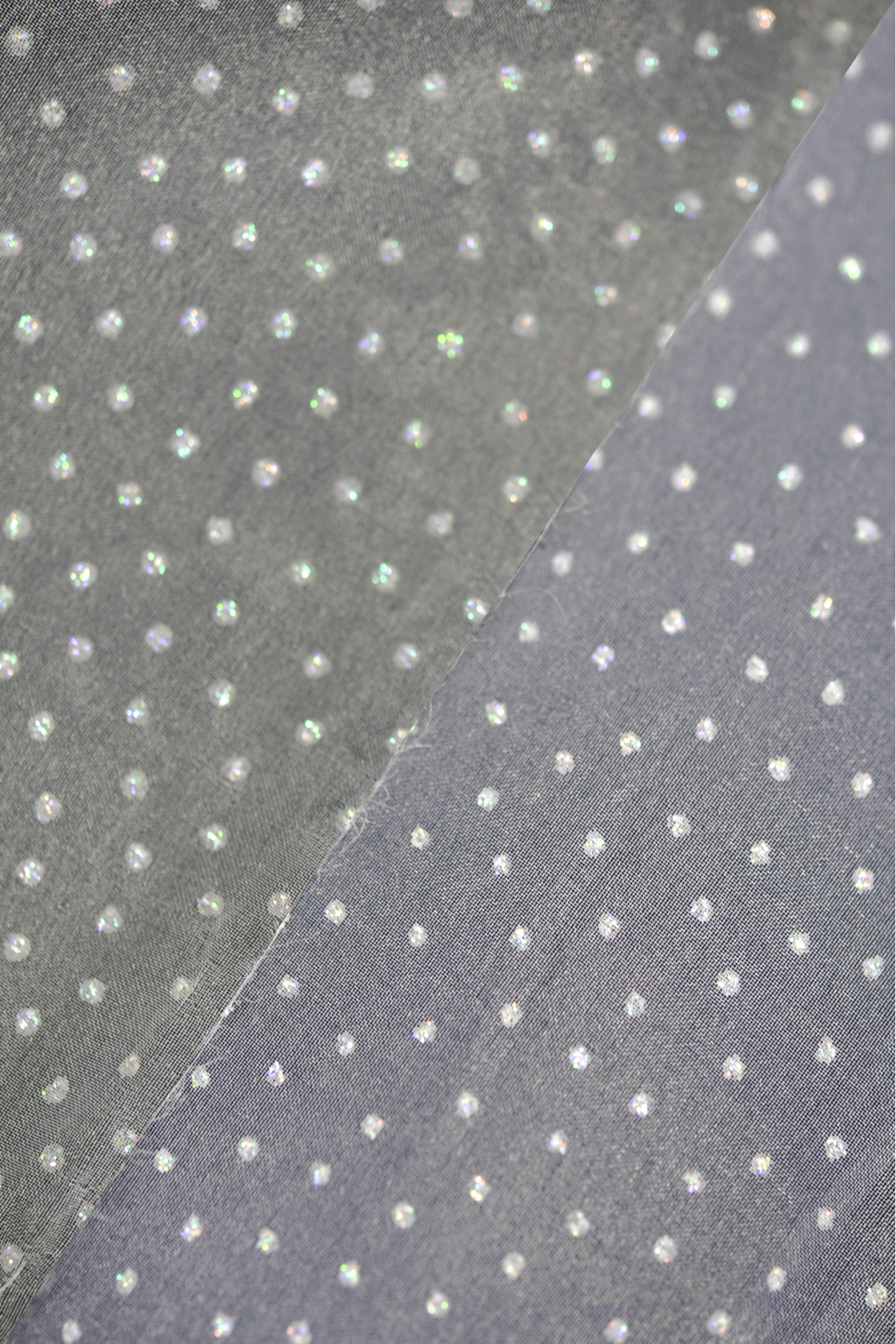Organza Glänzend Getupft