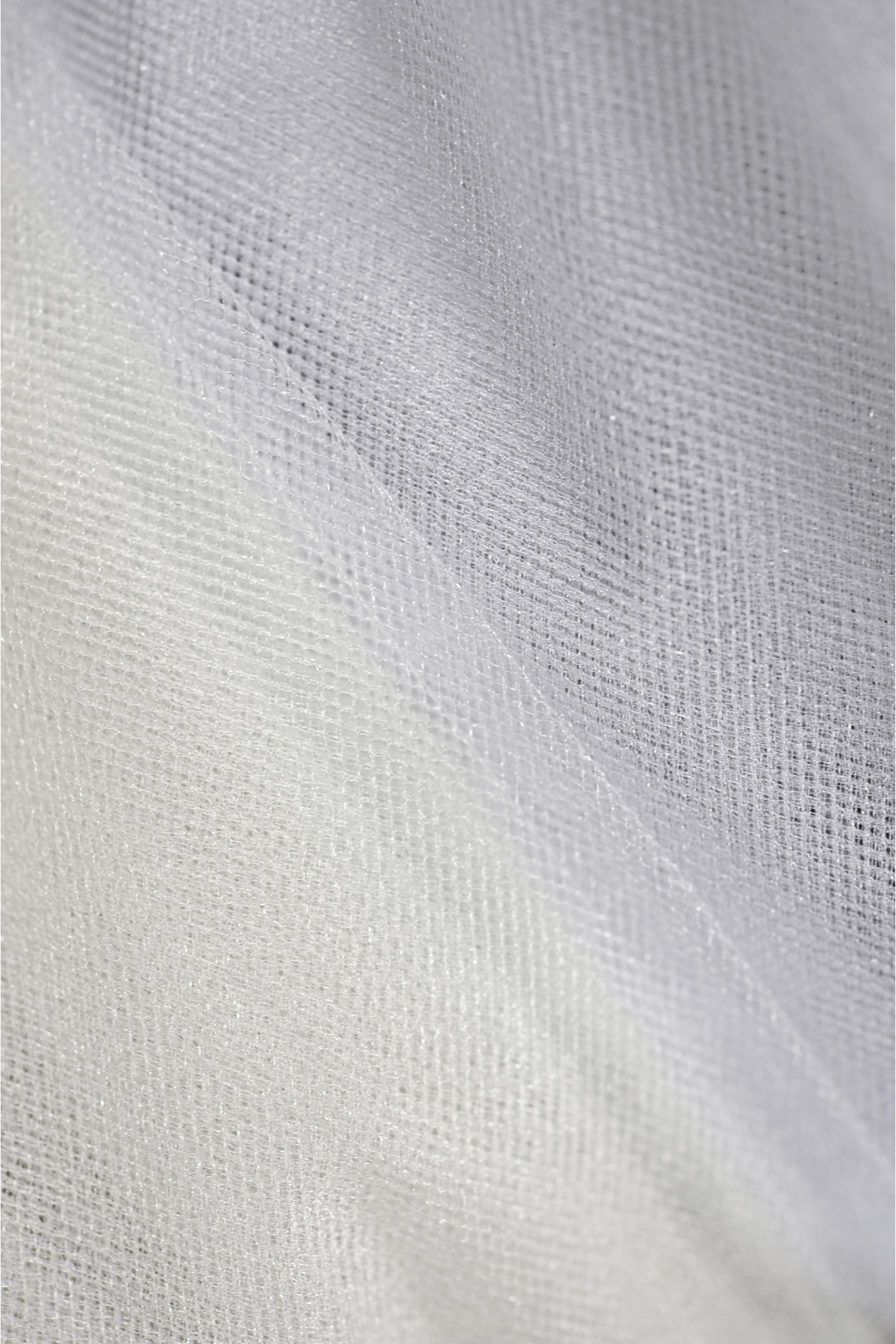 ITALIAN OPALESCENT MEDIUM TULLE