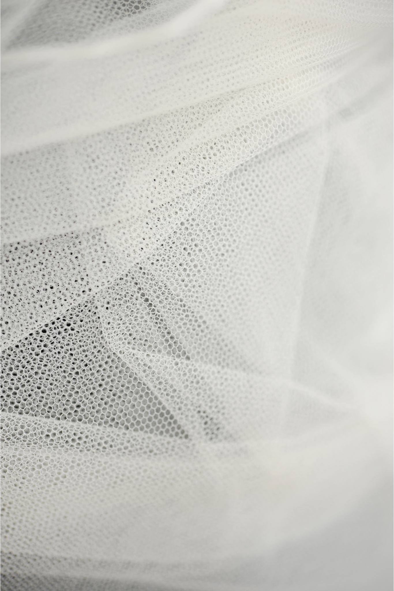 MEDIUM TULLE N44 LACE GROUND