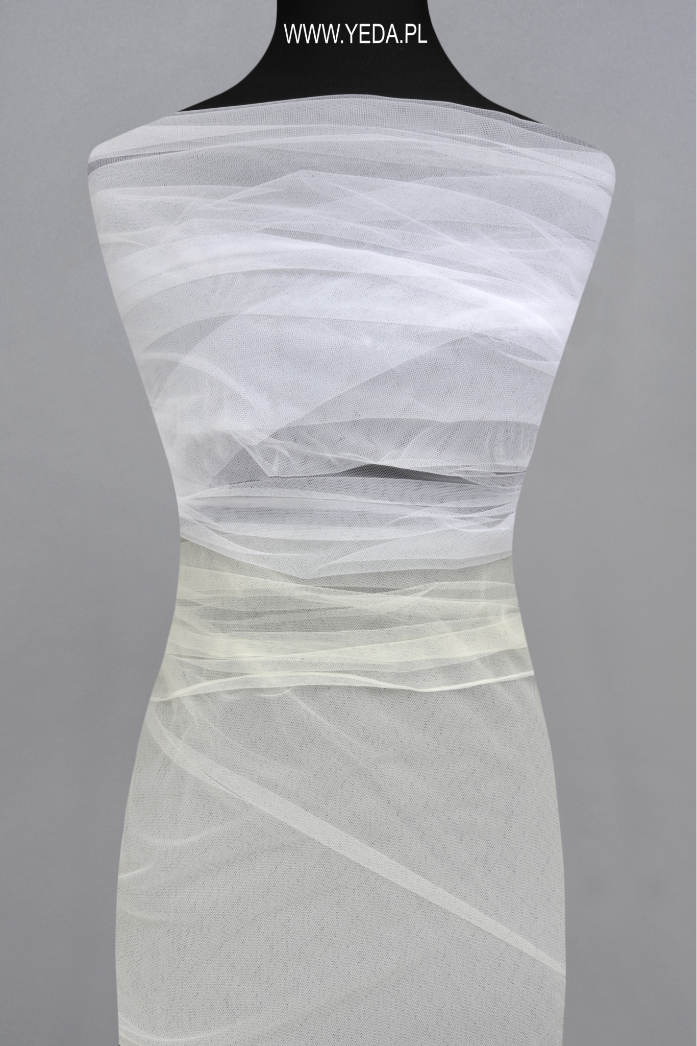 MEDIUM TULLE N44 LACE GROUND