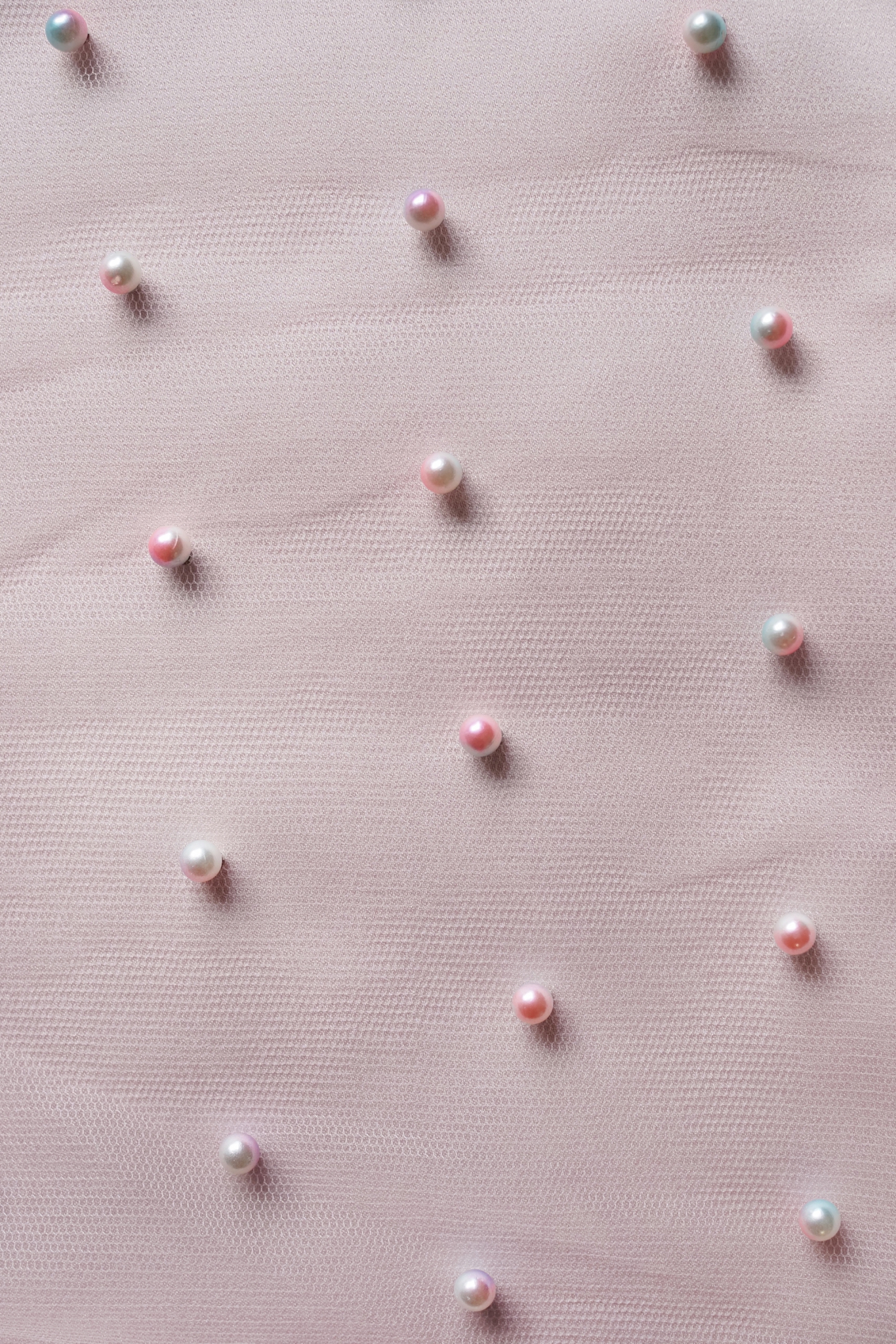 TÜLL RAINBOW DICHT MIT PERLEN VERZIERT