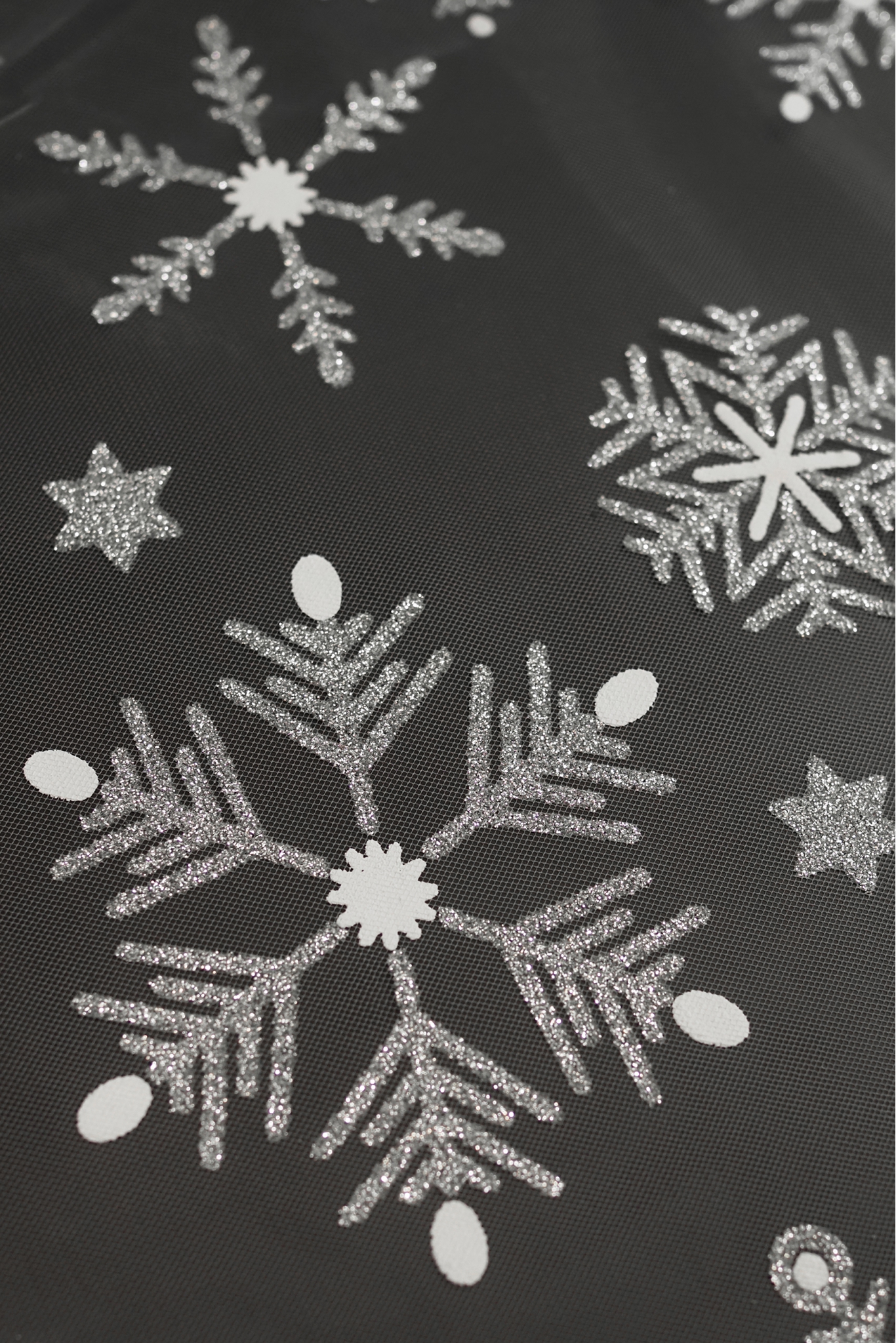 TIUL ŚNIEŻYNKA  J128 OFF WHITE SILVER