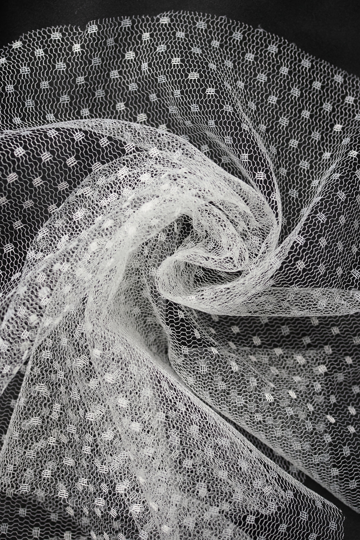 SOFT TULLE WITH DOTS NT 3535