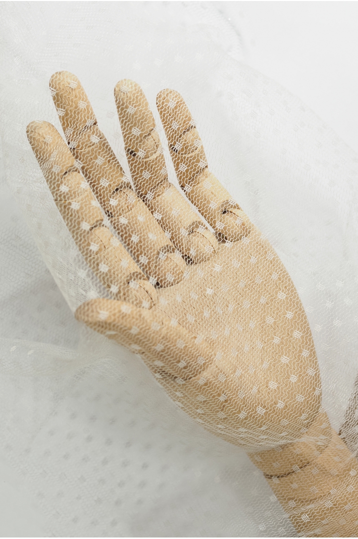 SOFT TULLE WITH DOTS NT 3535