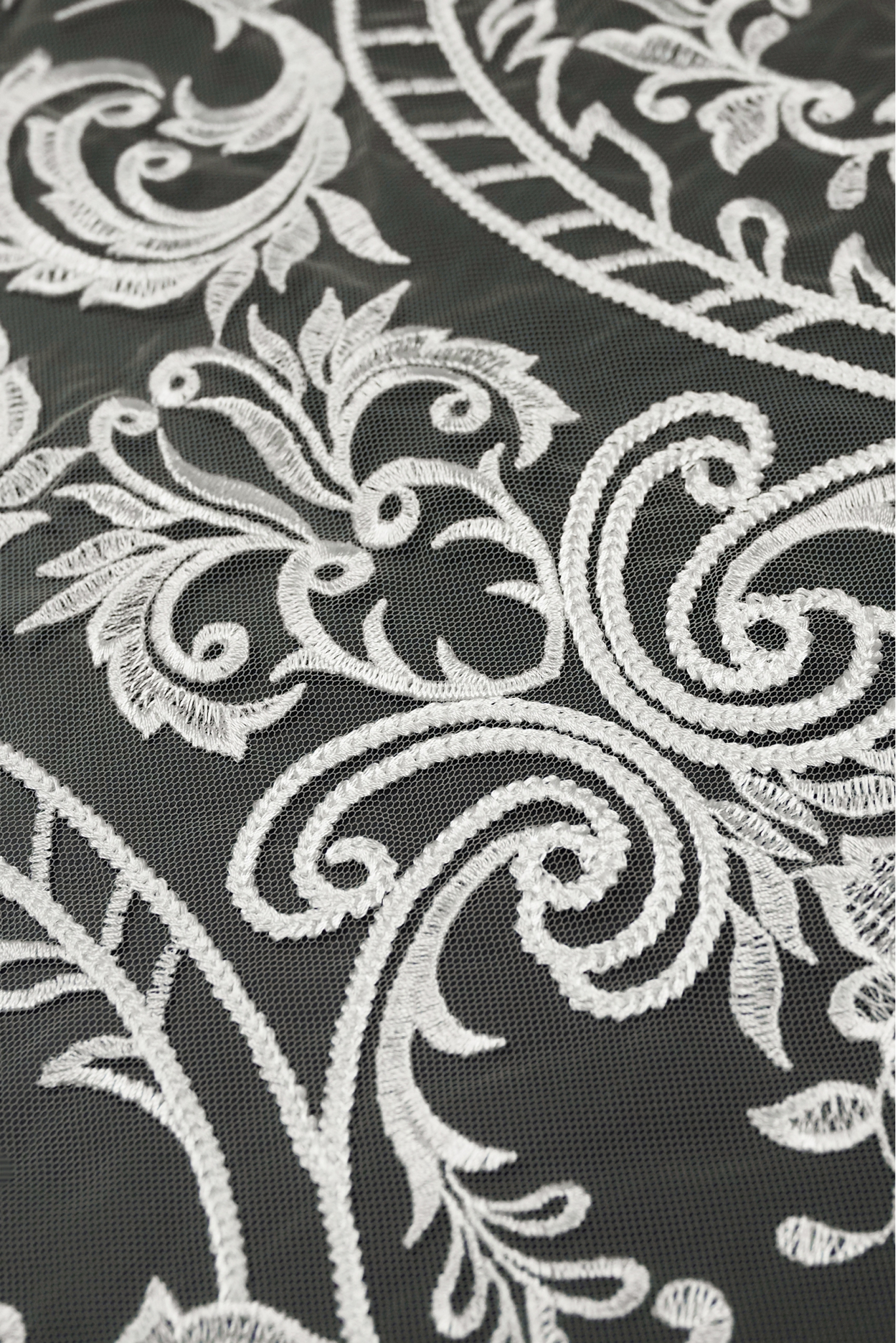 WEDDING LACE 10487 SHINE