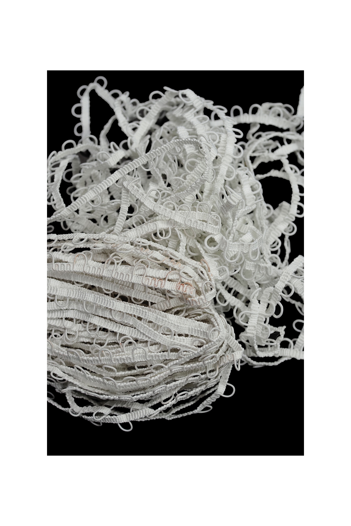 C117 ELASTIC BUTTON LOOP TAPE WIDE 2 TYPE