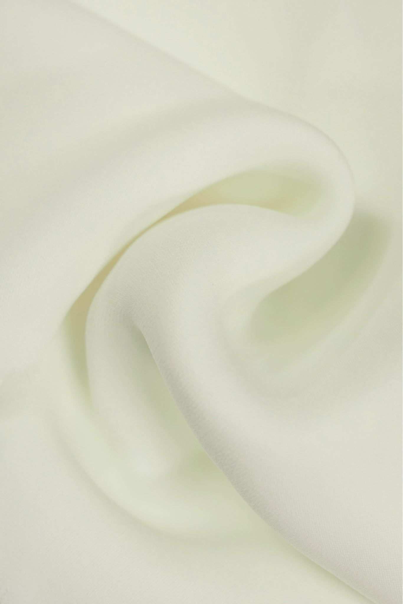 THIN, FLOWING CREPE FR039