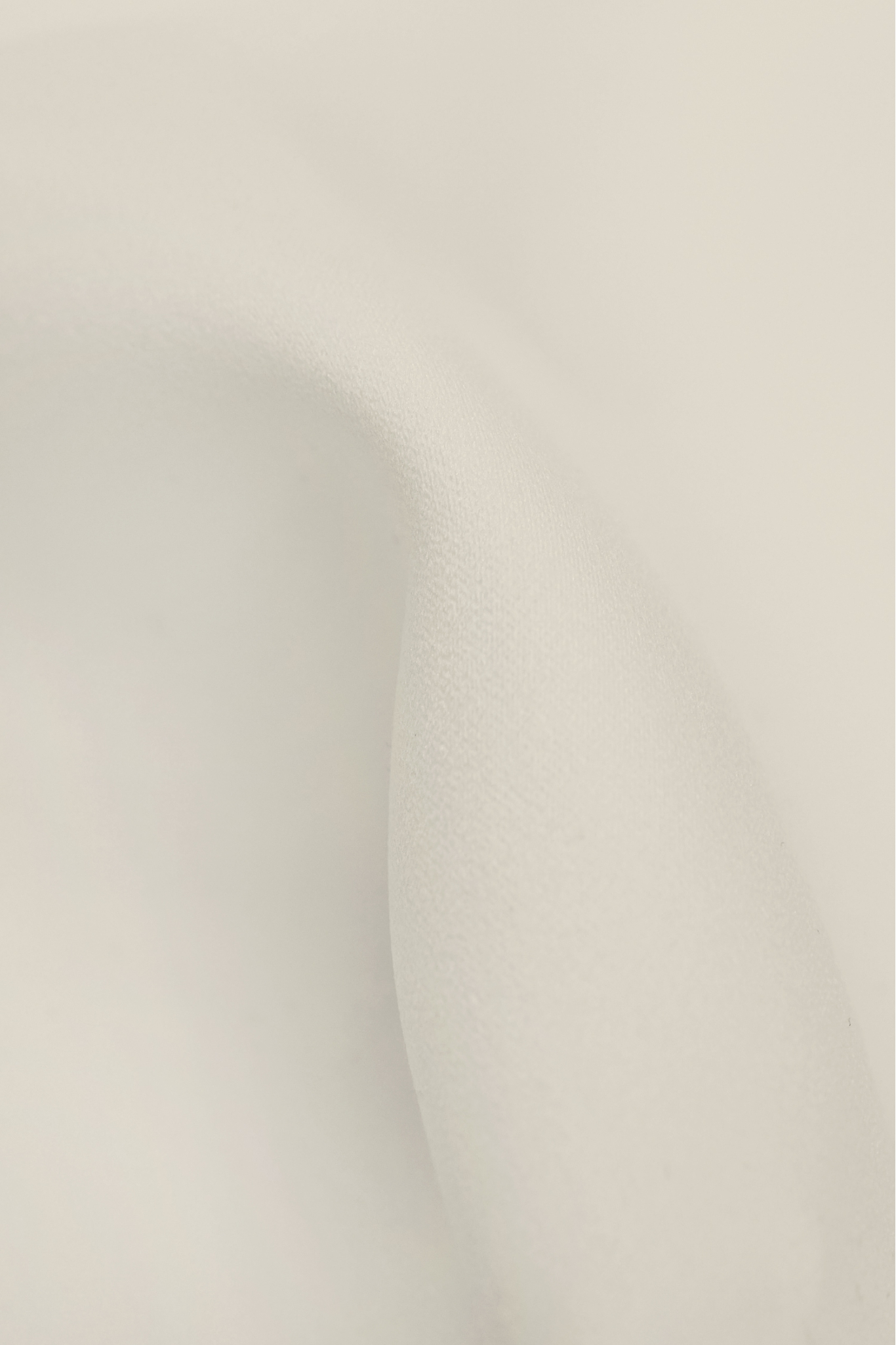 SOFT LIQUID SATIN FS030