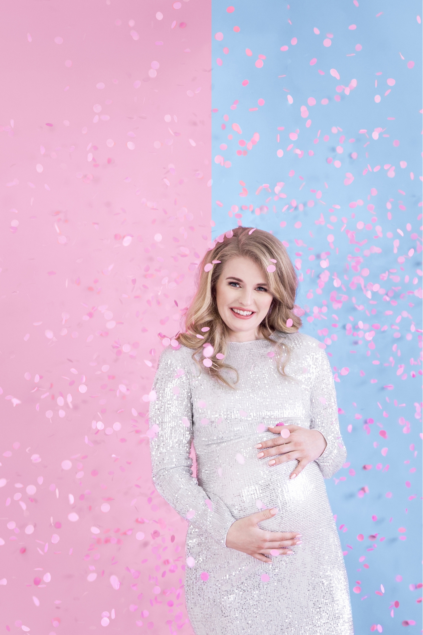 CONFETTI CANNON SHOOTING OUT PINK TISSUE PAPER CIRCLES 60 CM