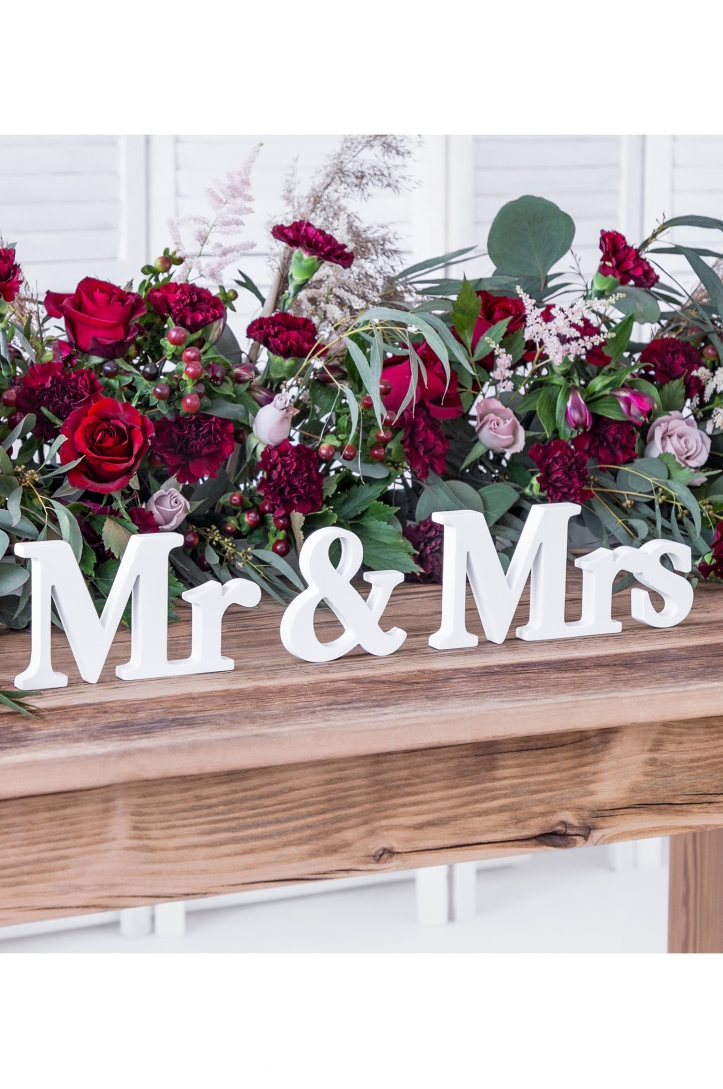 Wooden inscription Mr & Mrs, white, 50x9.5cm