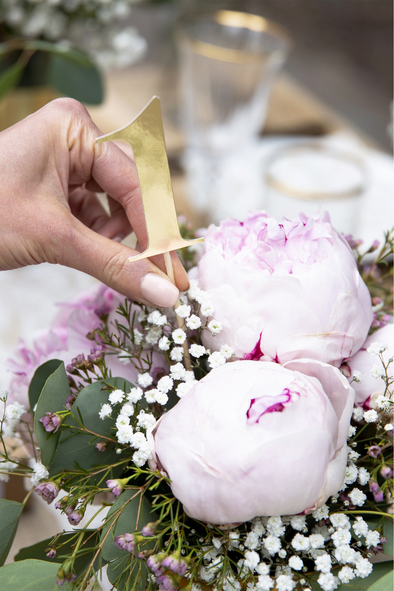 Table numbers, gold, 25.5-26.5cm