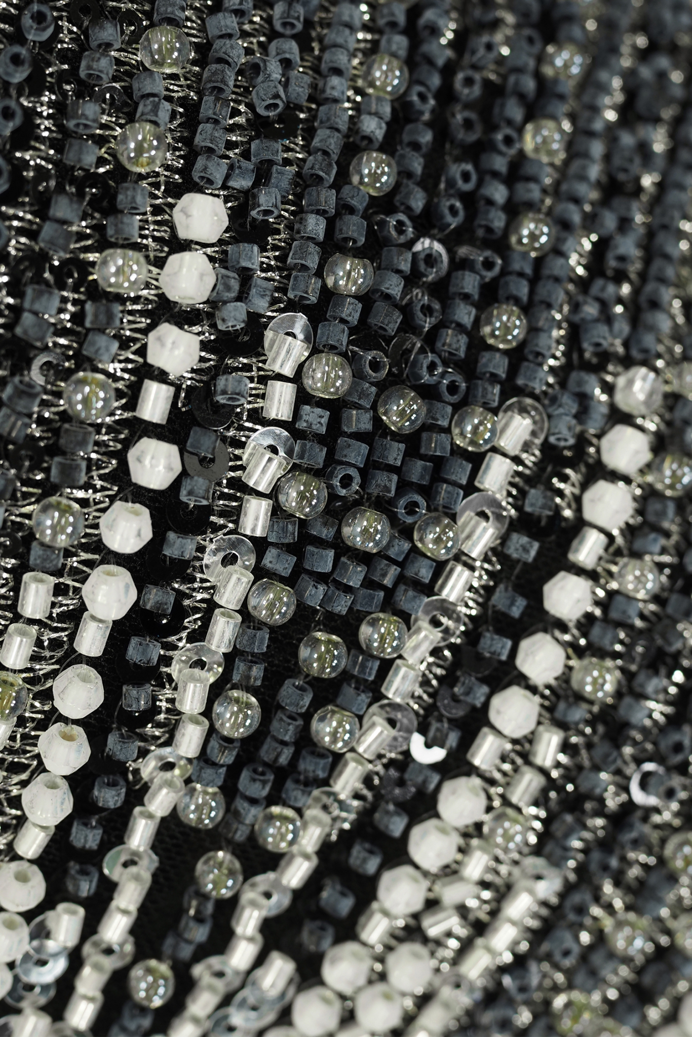 VL76285 SILVER/BLACK