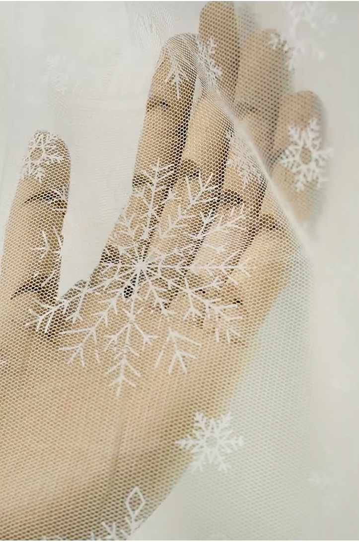 MIĘKKI TIUL ŚNIEŻYNKI TF023 OFF WHITE