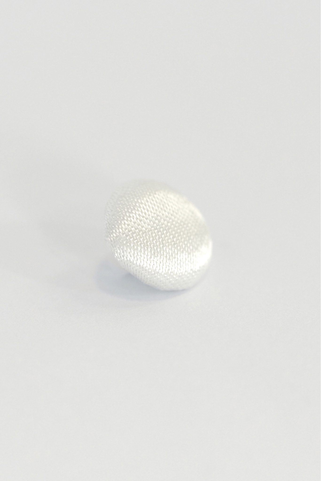 FABRIC BUTTONS shiny