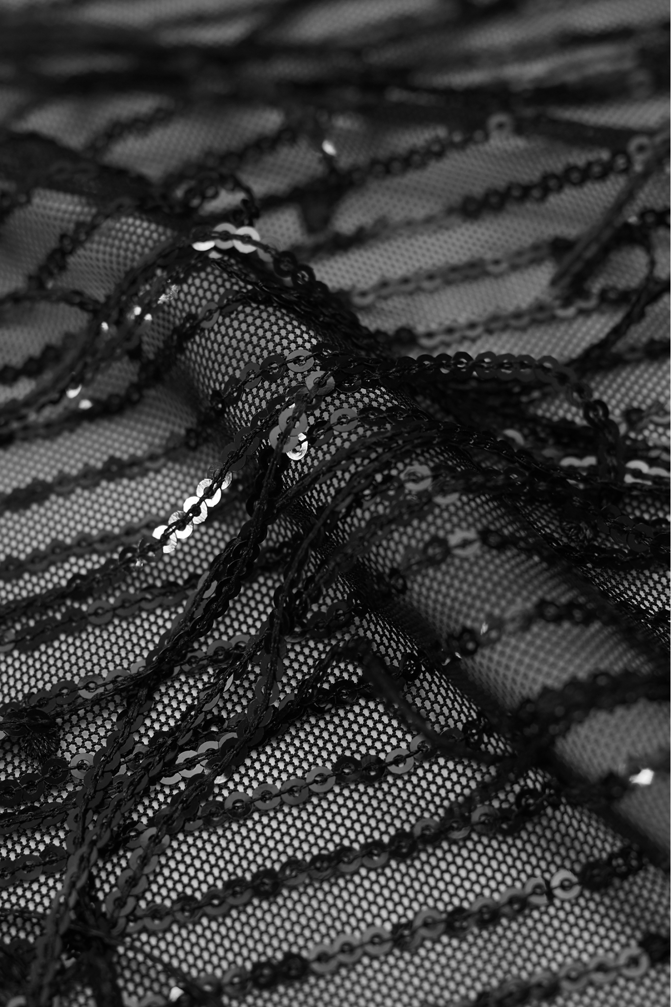 Tulle decorated with sequins and fringes IT4004877