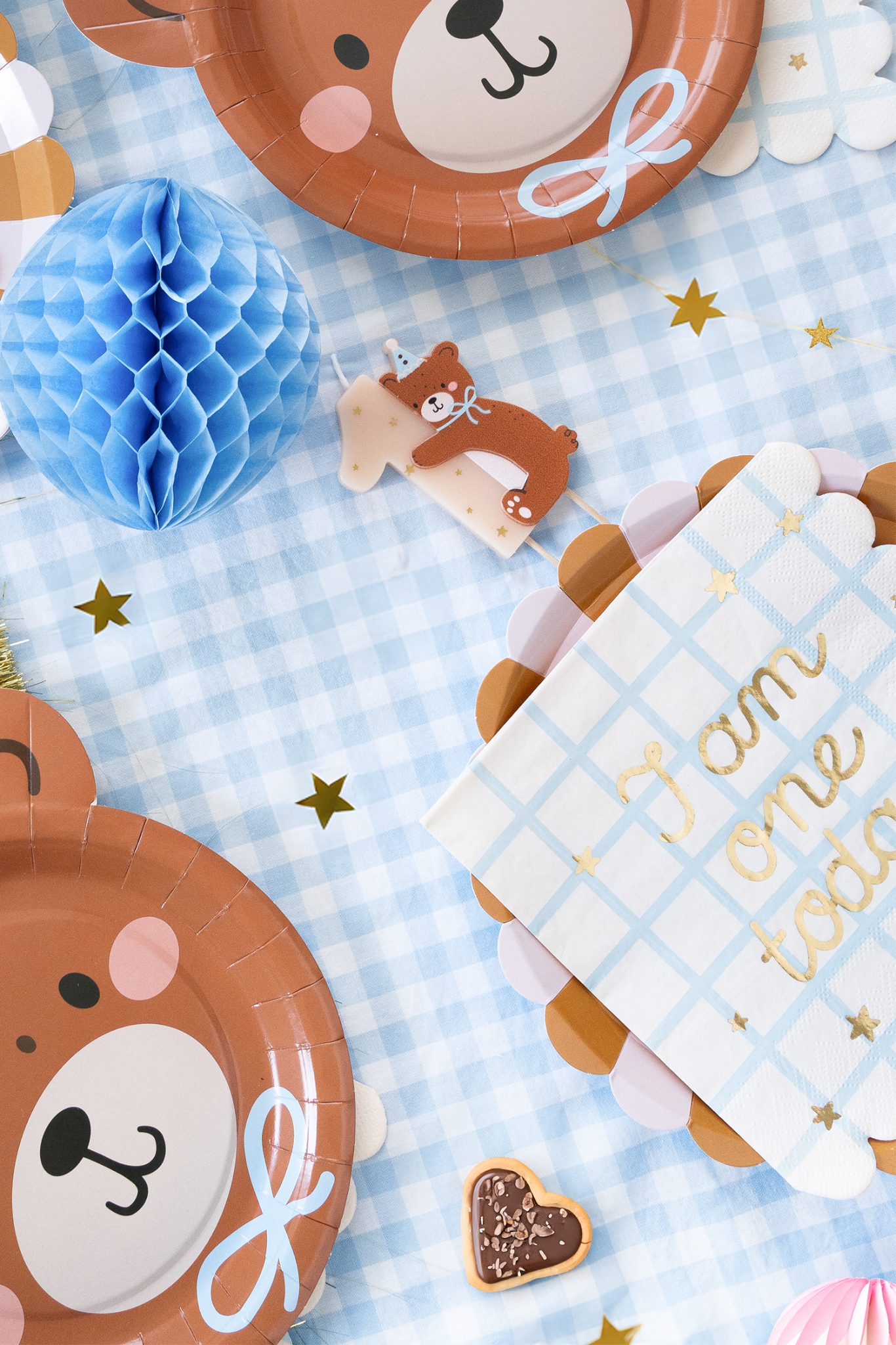 Birthday candle Number 1 with a bear