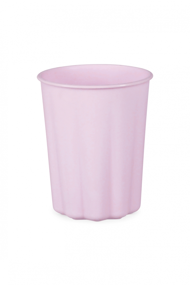 Plastikbecher mit Rüschen