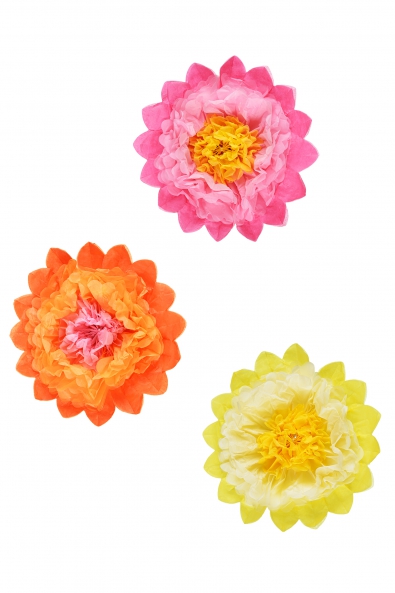 Tissue paper flower decorations mix