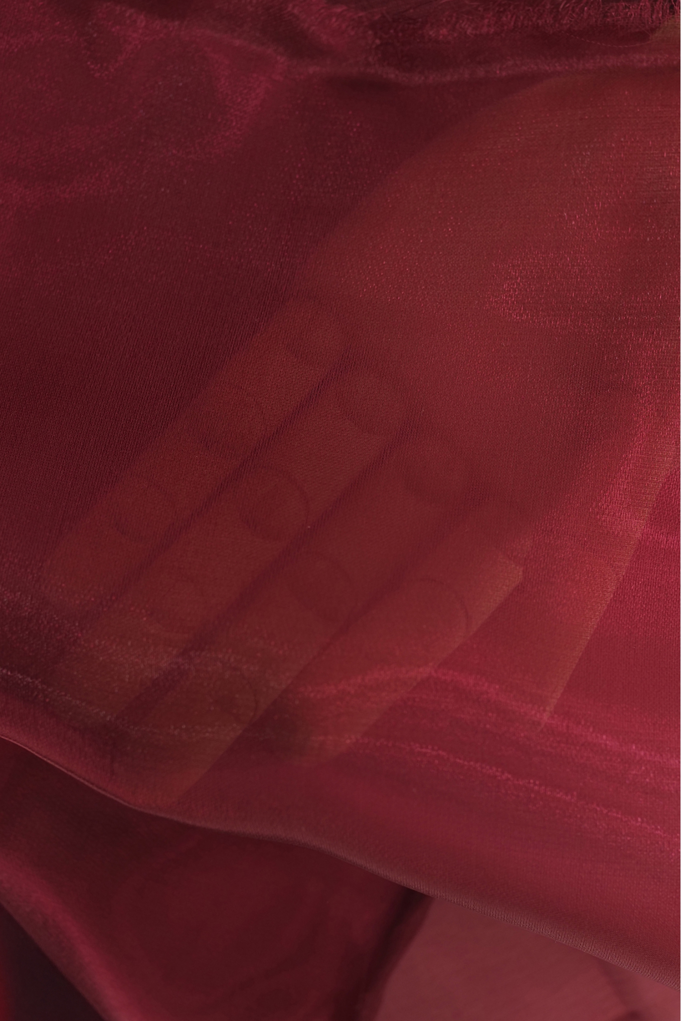 Shiny Organza VOOMEGA