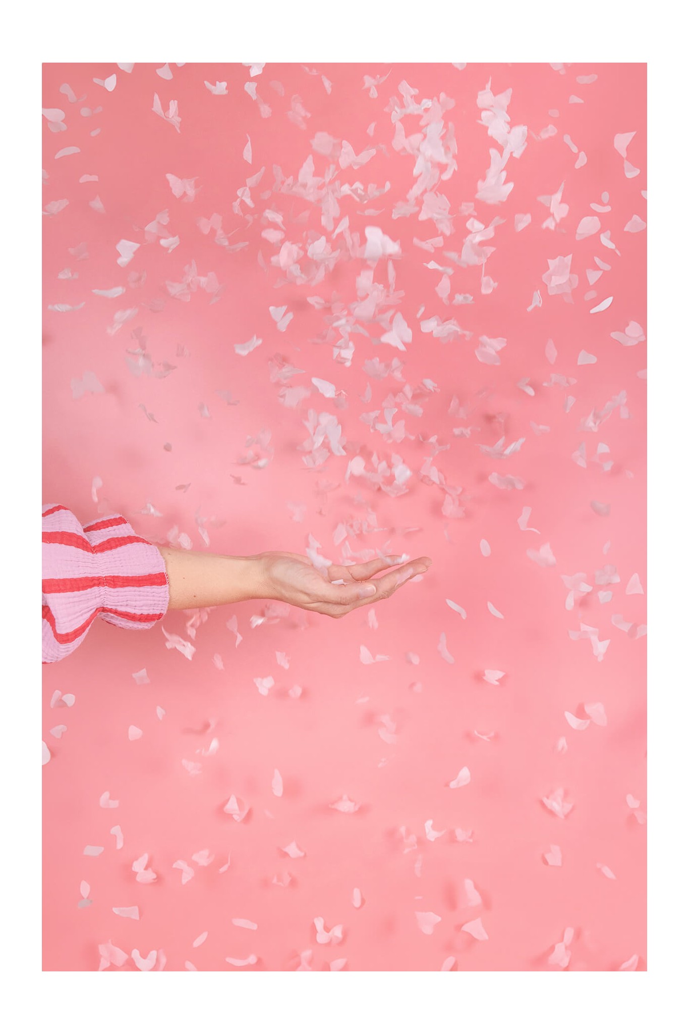 Confetti cannon with butterflies, 20 cm