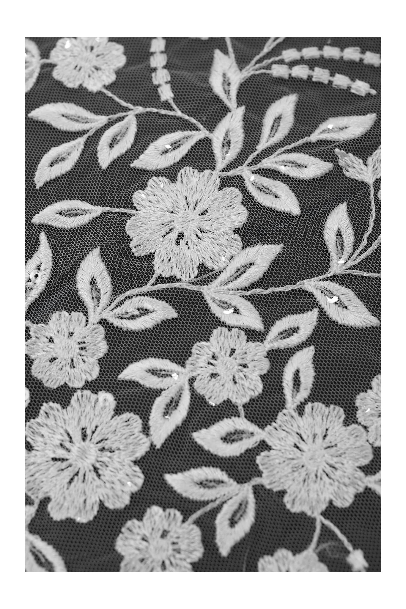 TRIM 11013 TAŚMA CEKIN PRAWA