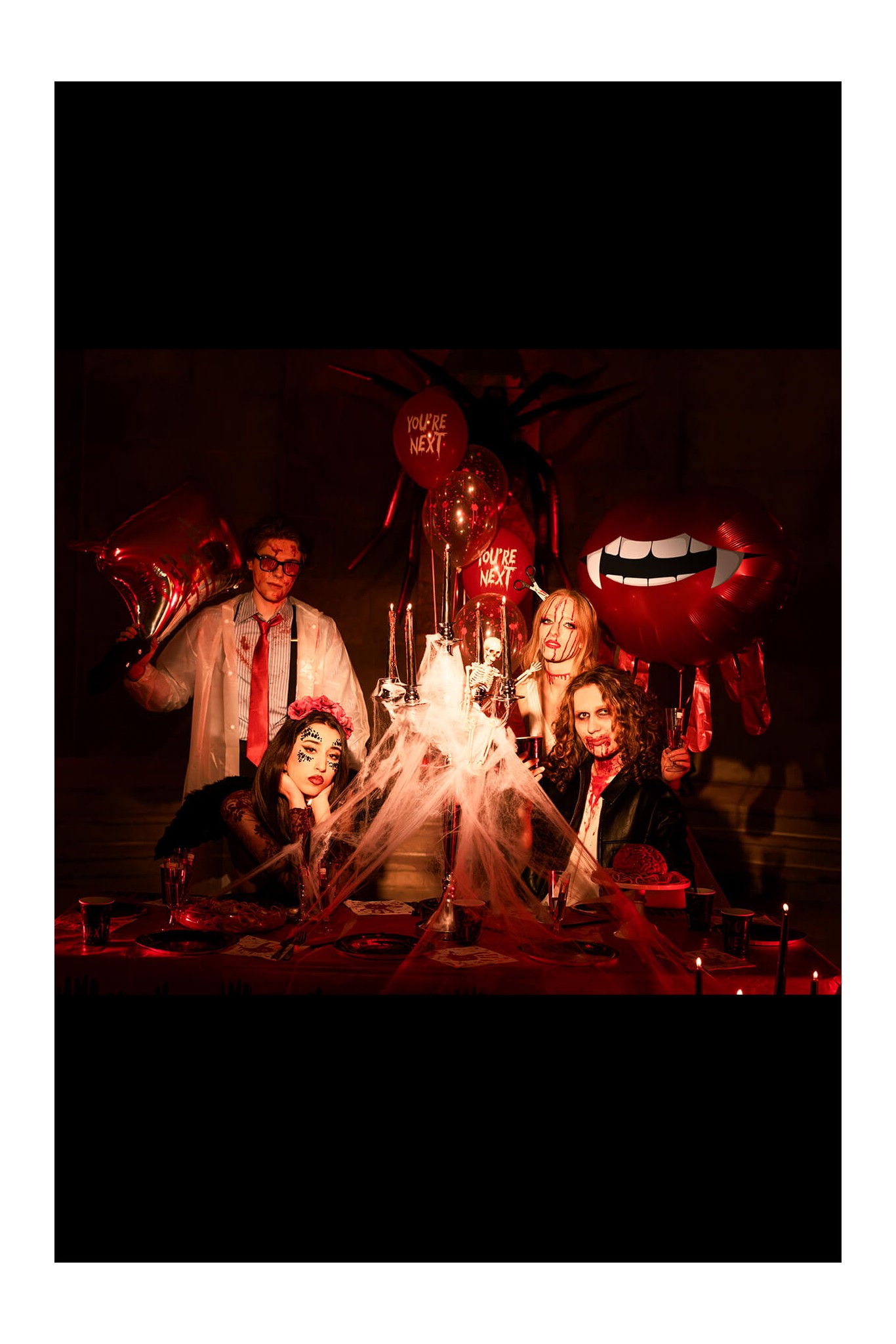 Bleeding Mouth foil balloon, 92 x 60 cm