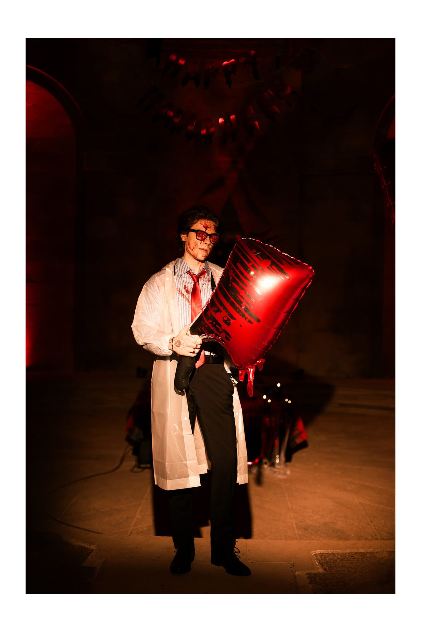 Bloody Cleaver foil balloon, 36.5 x 88.5 cm