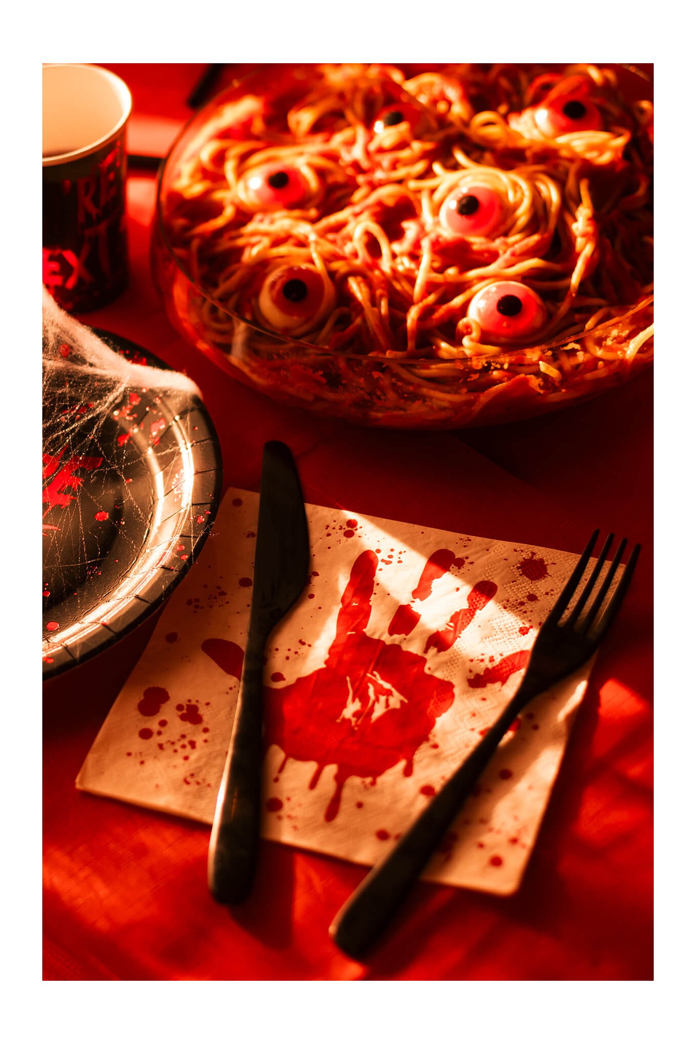 Bloody Hand napkins, 33 x 33 cm