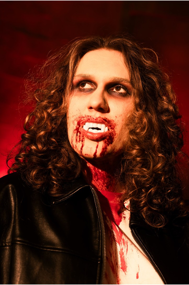 Vampire teeth