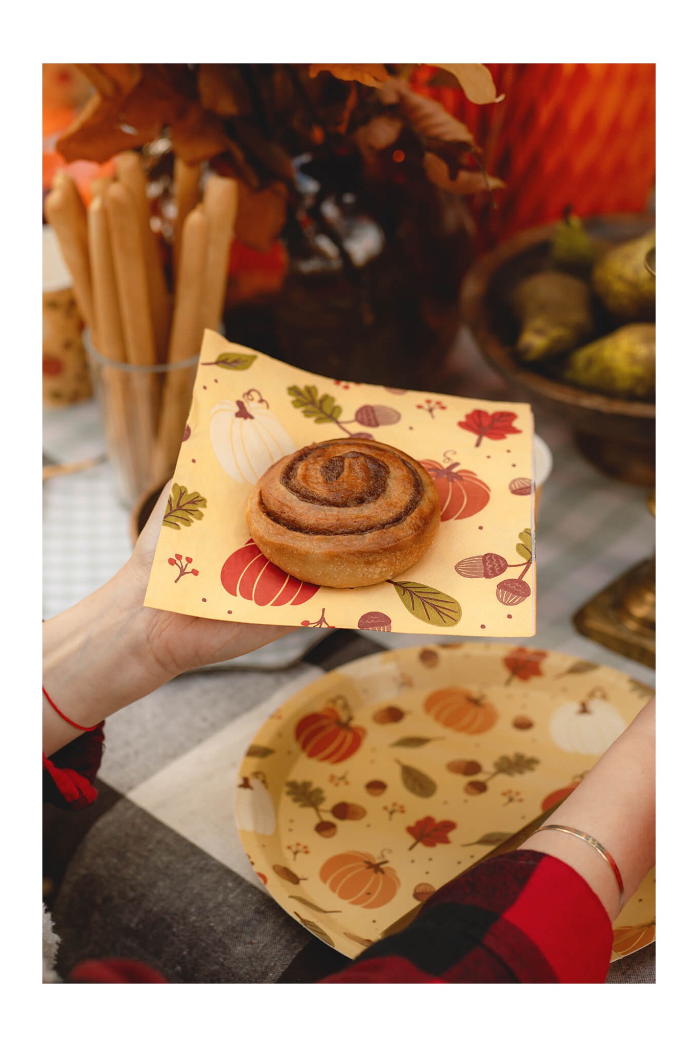 Autumn Pumpkins and Acorns napkins, 33 x 33 cm