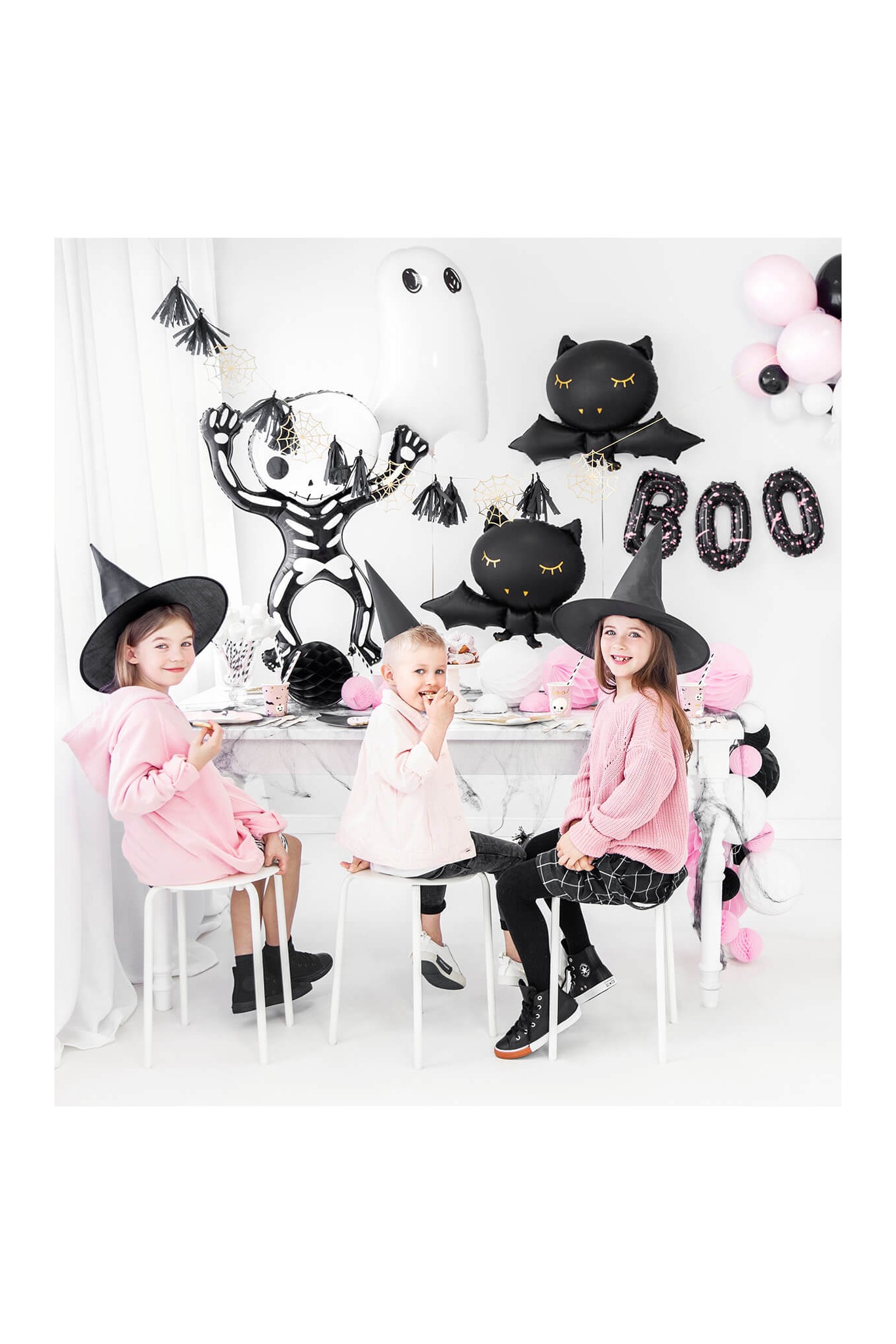 Skeleton foil balloon, 84 x 100 cm