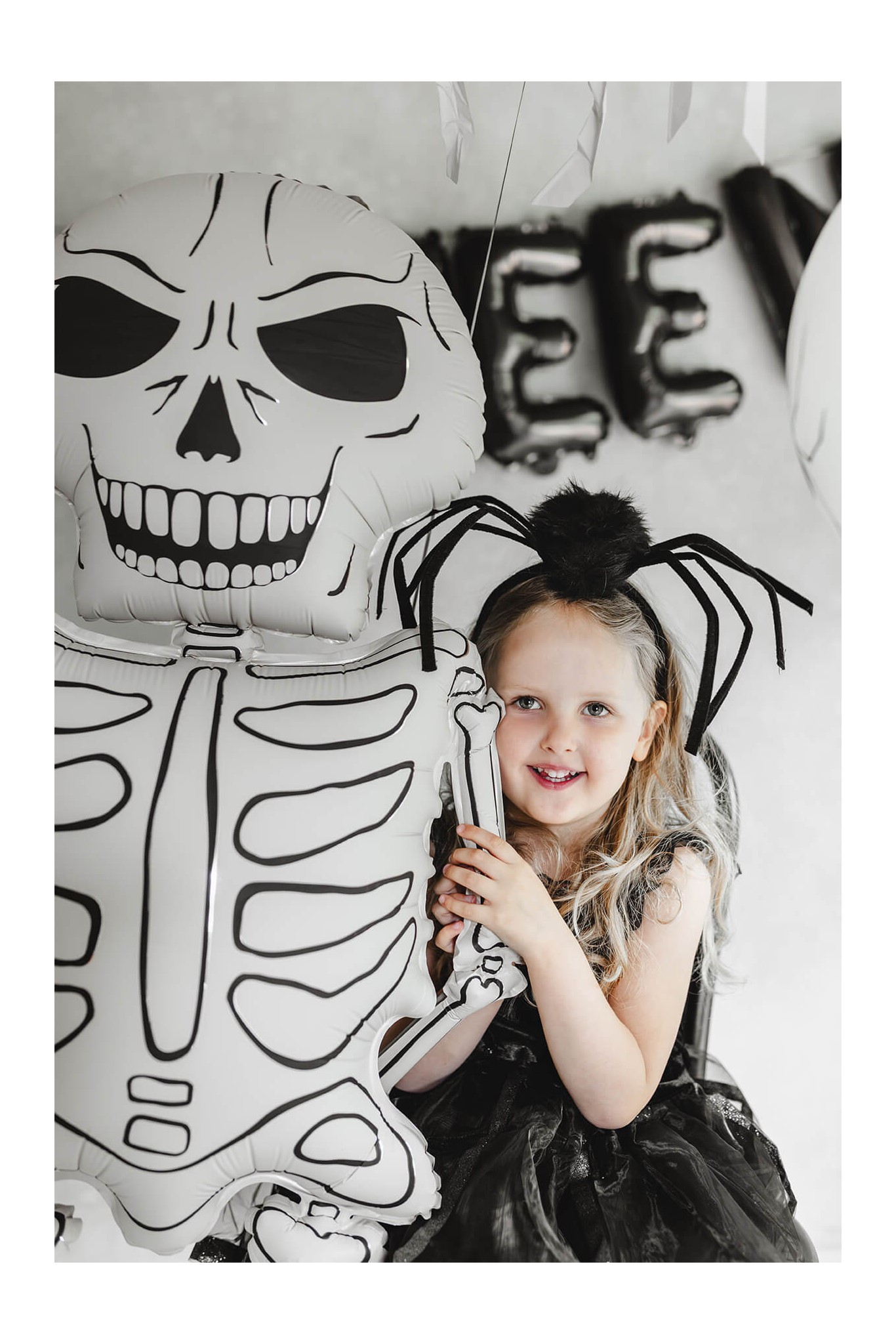 XXL Skeleton foil balloon, 46 x 129 cm